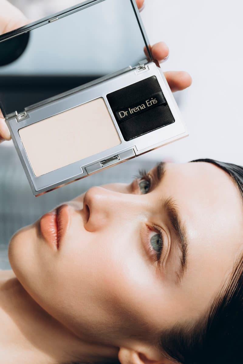 Dr Irena Eris GOLDEN HOUR MINERAL POWDER SPF 50 6 g