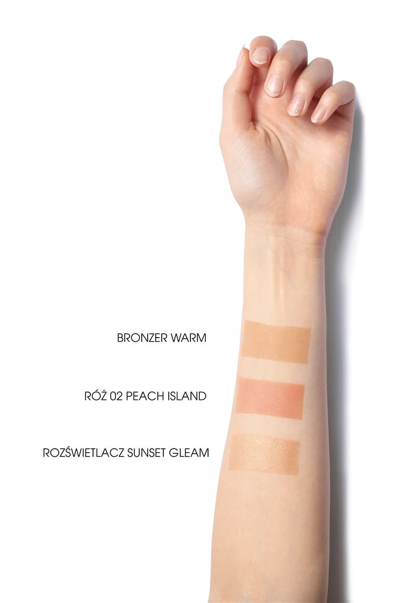 Paleta do makijażu z bronzerem, różem i rozświetlaczem